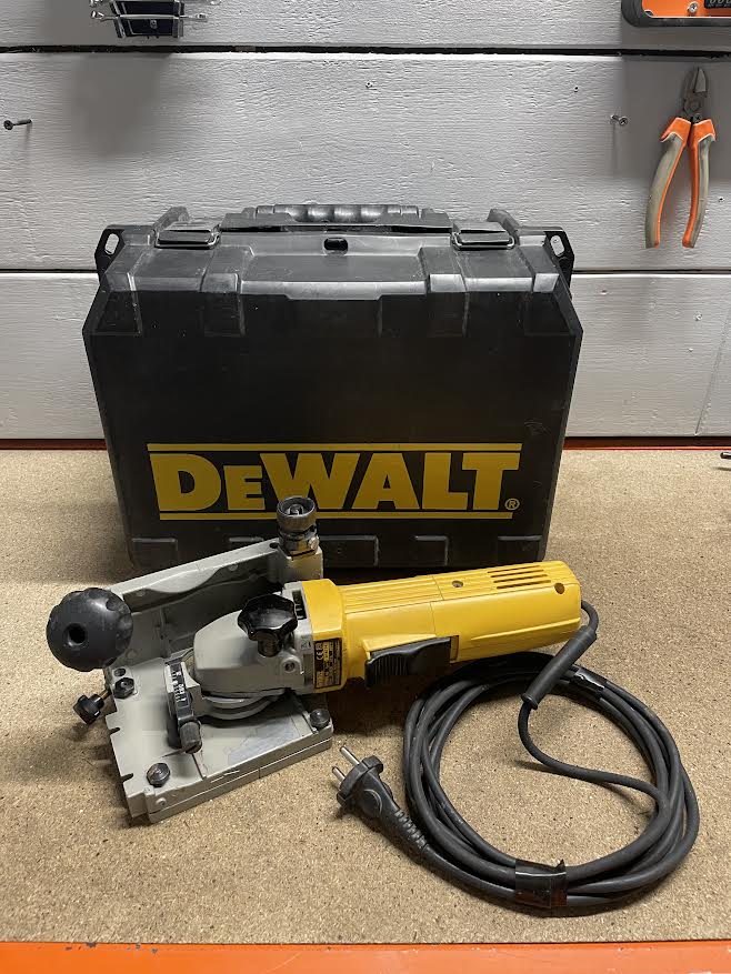 Lamelleuse DEWALT DW685-qs