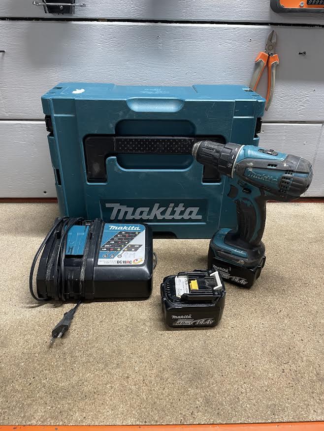 Visseuse MAKITA DDF446
