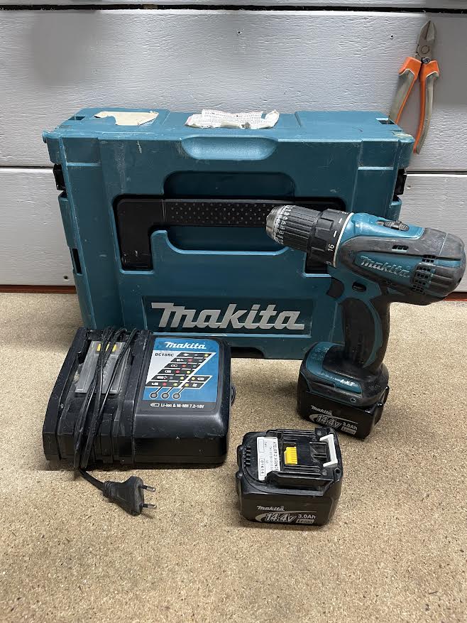 Visseuse MAKITA DDF446