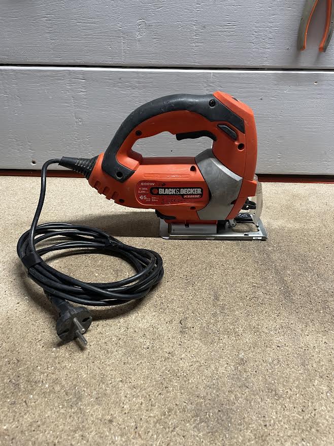 Scie sauteuse BLACK & DECKER KS999E