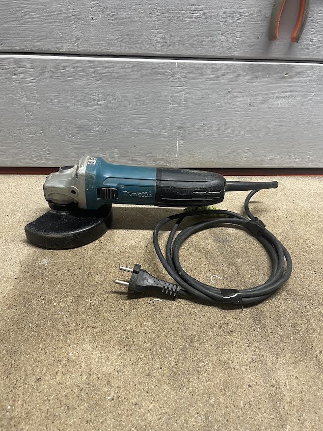 Meuleuse MAKITA GA5030R