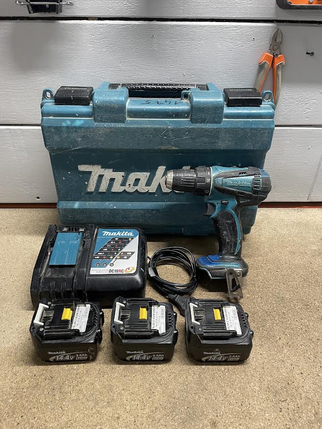 Visseuse MAKITA DDF446